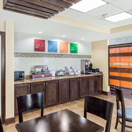 Comfort Suites Одеса Екстер'єр фото