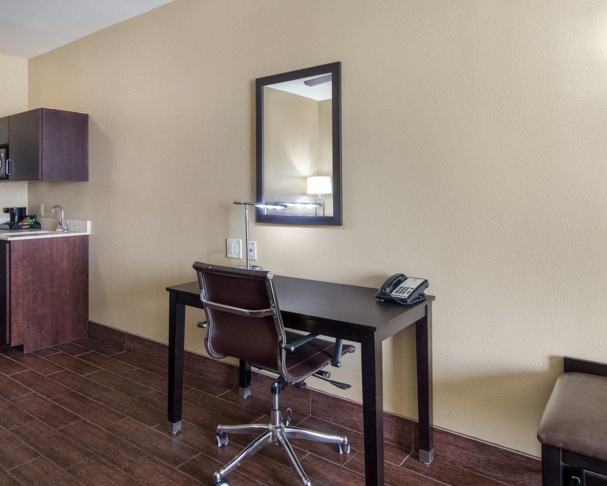 Comfort Suites Одеса Екстер'єр фото