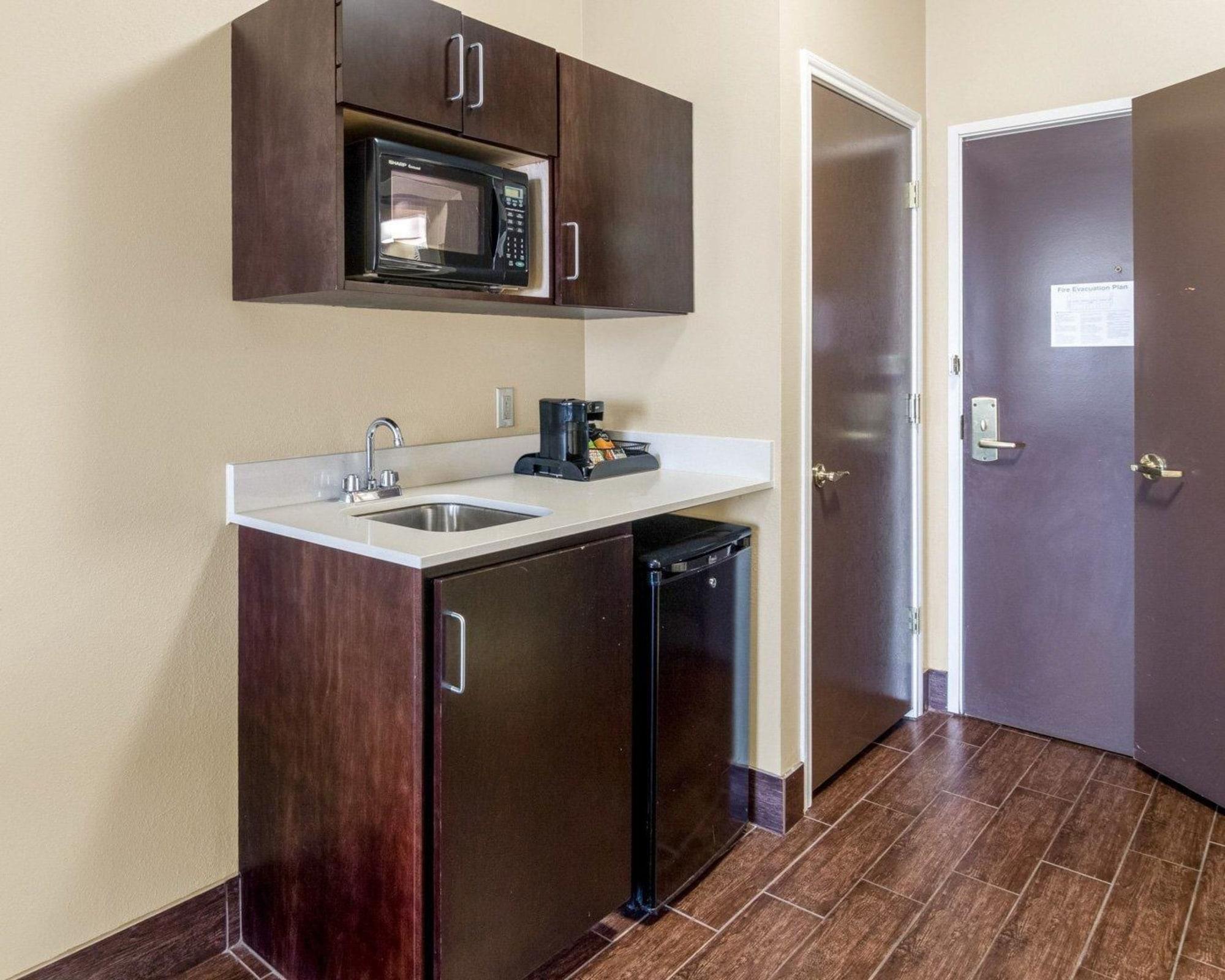 Comfort Suites Одеса Екстер'єр фото